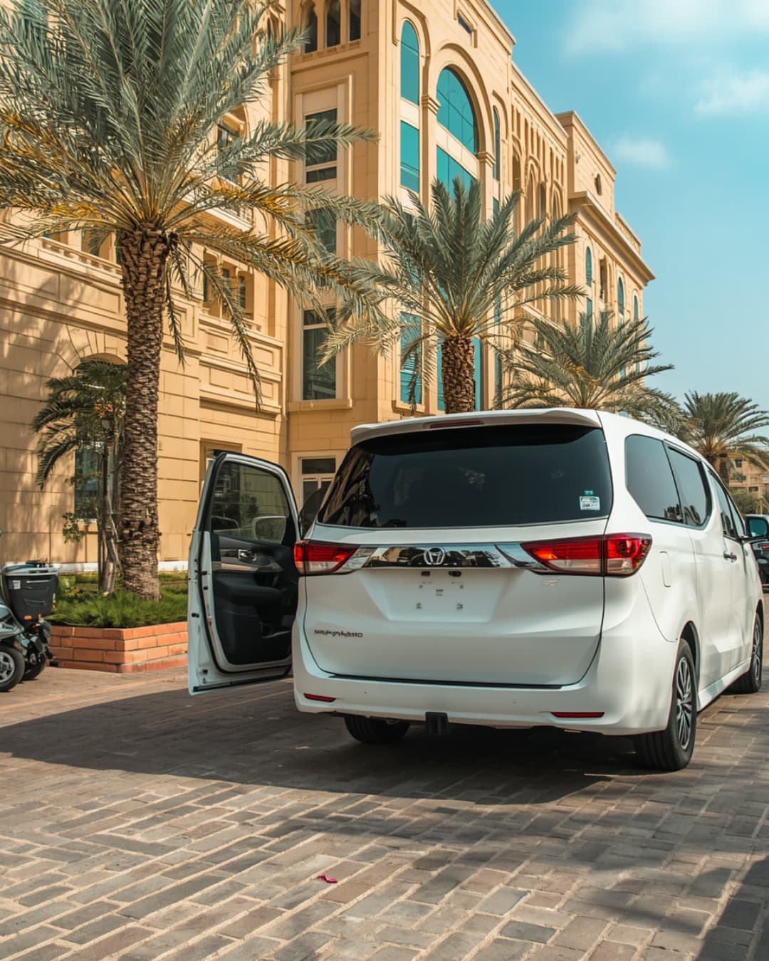 Full Day Vehicle Abu Dhabi (10 Hours) - image 4