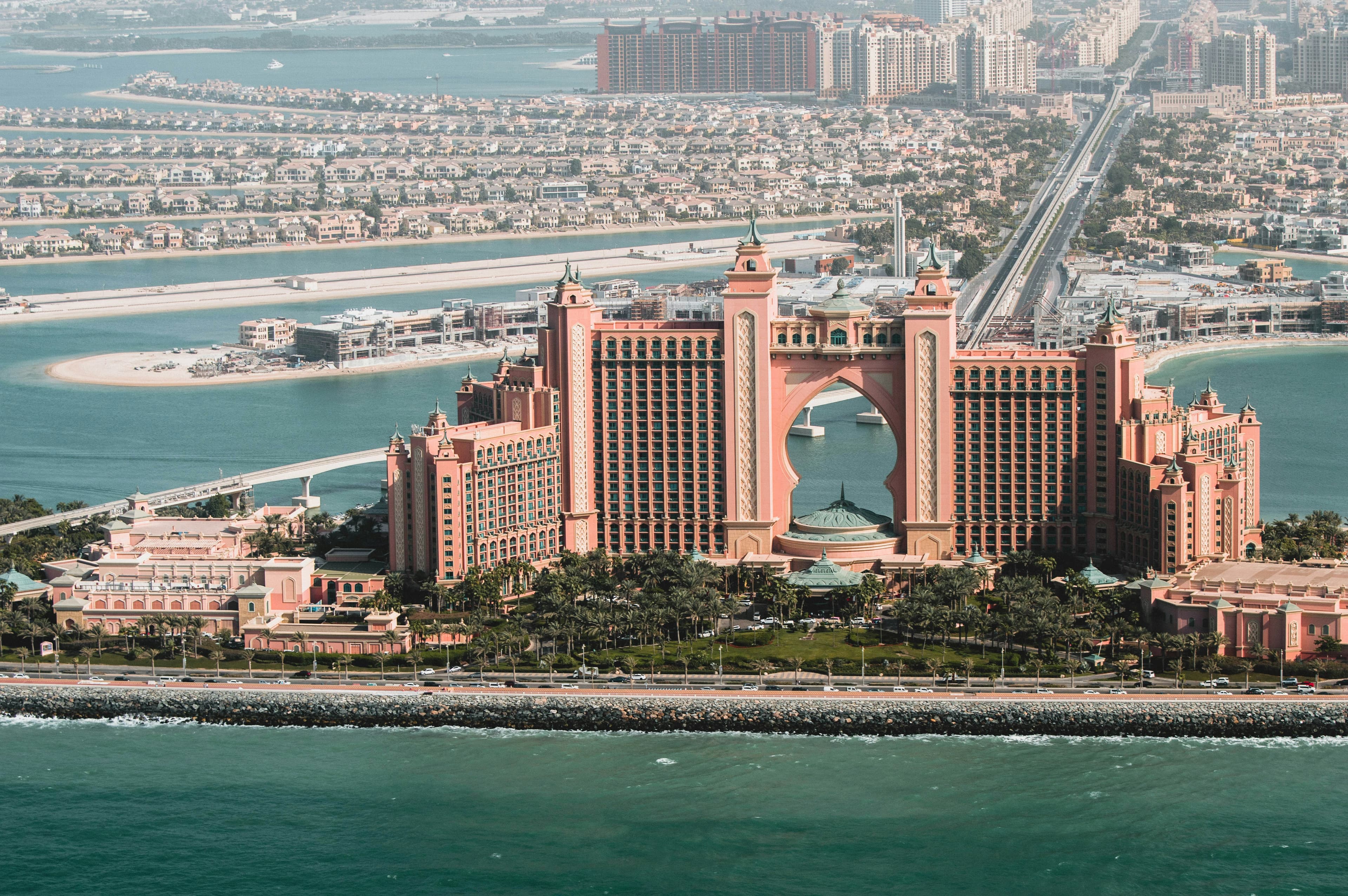Best UAE Staycation Deals for the Upcoming Long Weekend